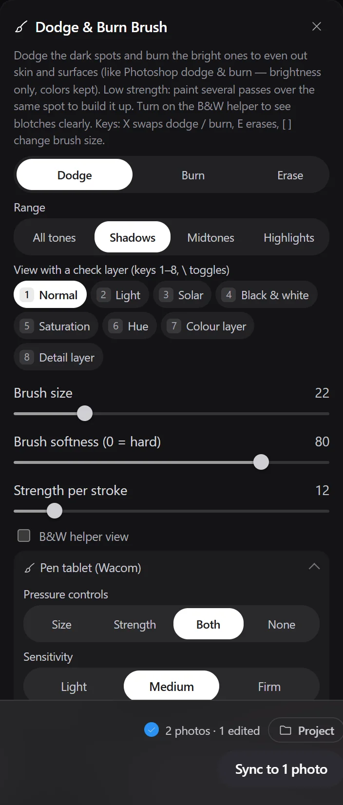 The brush panel with the Pen tablet (Wacom) box open: Pressure controls Size, Strength, Both, None; Sensitivity Light, Medium, Firm; Stroke smoothing slider