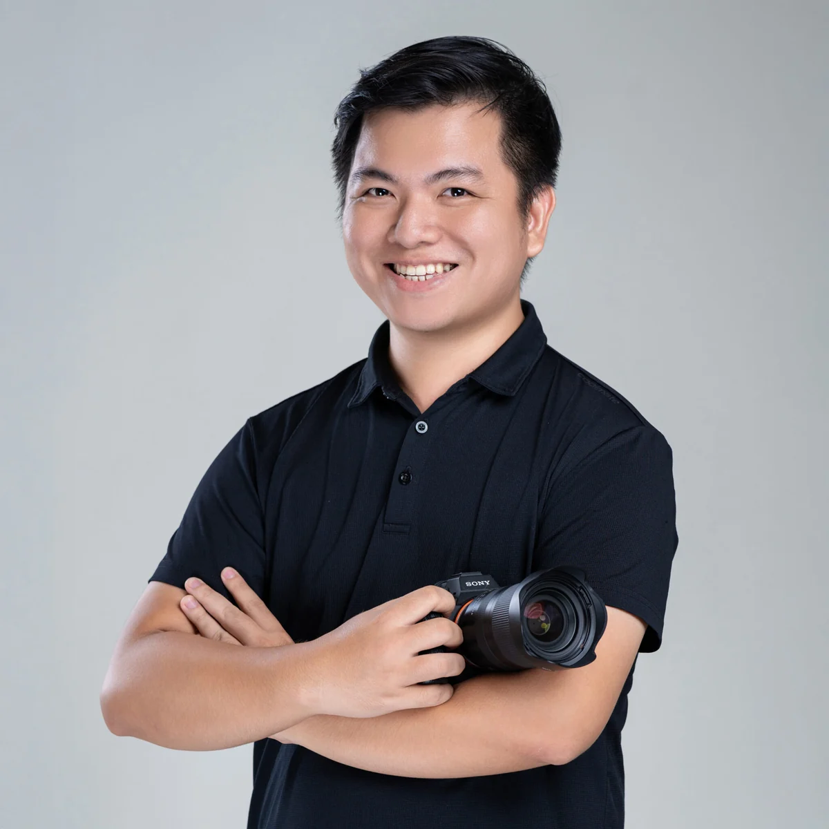 Nguyen Hoang Phuc, retoucher and maker of Fotoreto